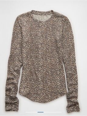 American Eagle Women’s Cozy Crew Neck Long Sleeves T-Shirt Color Dark Brown - S